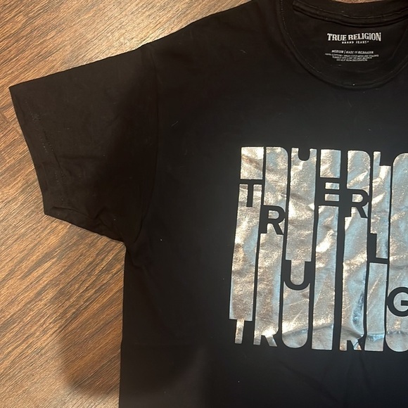 True Religion Black Metallic Foil Column Graphic Tee.  Size Medium - Picture 4 of 9